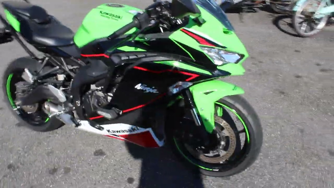 カワサキ ZX-25R SE 2022年モデル KRTエディション リアキャリア・USB