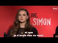 Love simon  interview de katherine langford et nick robinson