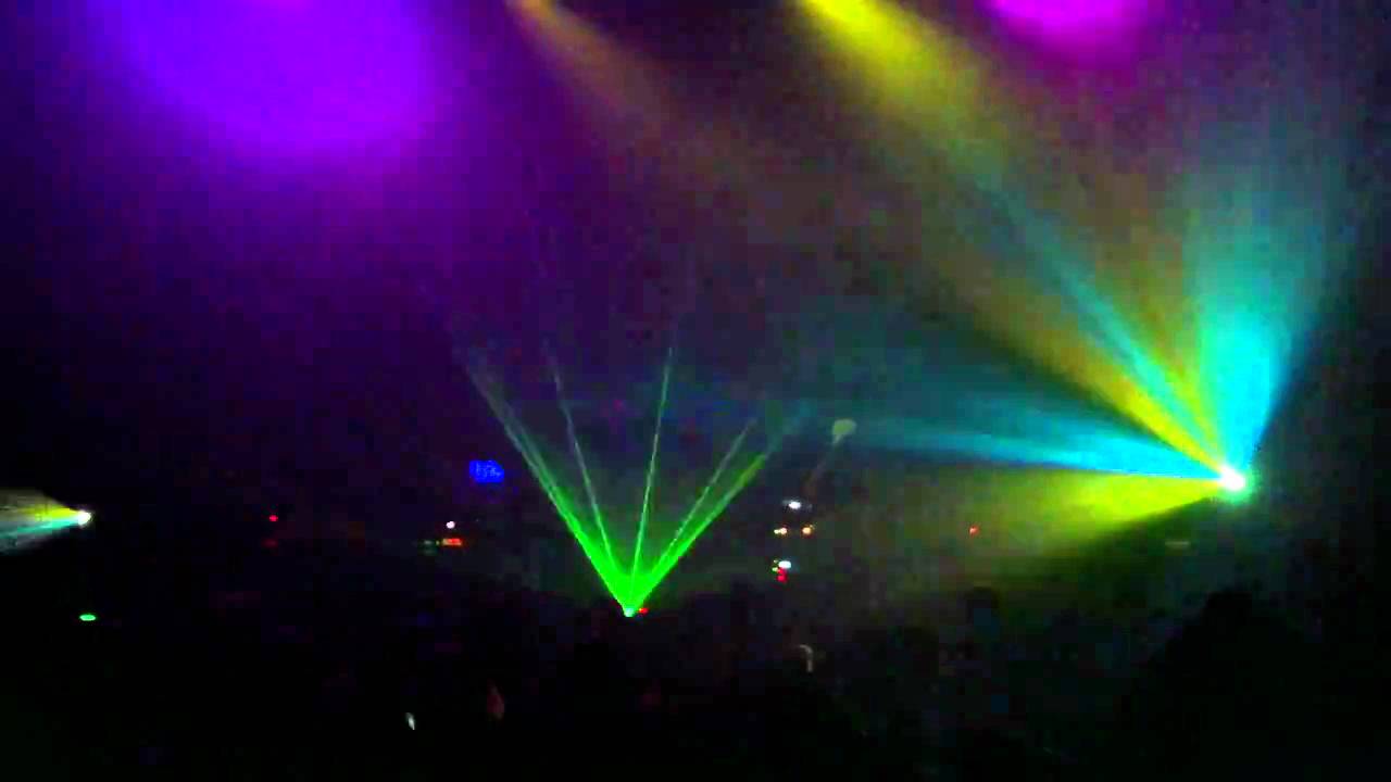 Boombox Teasing Grateful Dead "Shakedown Street" The National