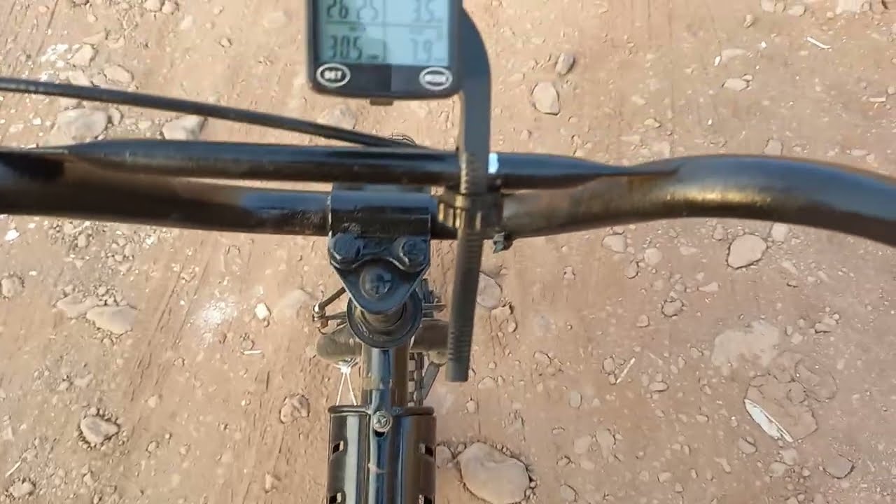 صورت بيدي وانا بالسيكل. 