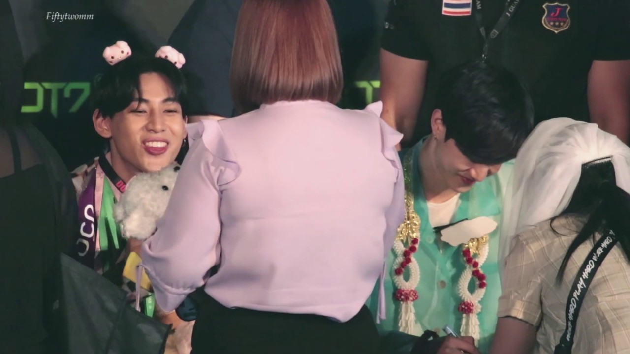190726 Shopee x GOT7 fansign - BAMBAM - YouTube