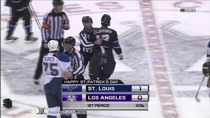 Ryan Reaves vs Kyle Clifford Mar 17, 2011