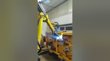 Our three-axis positioner is paired with Fanuc welding robots.