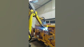 Our three-axis positioner is paired with Fanuc welding robots.