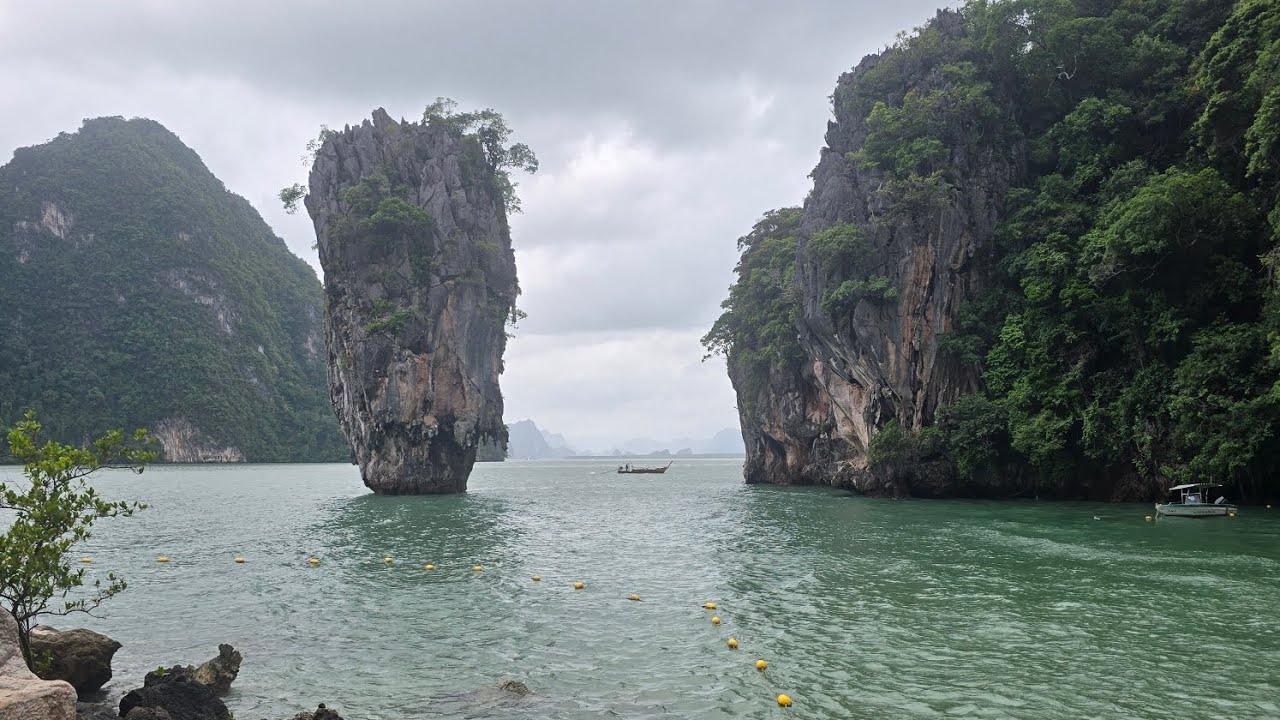 # James Bond island 