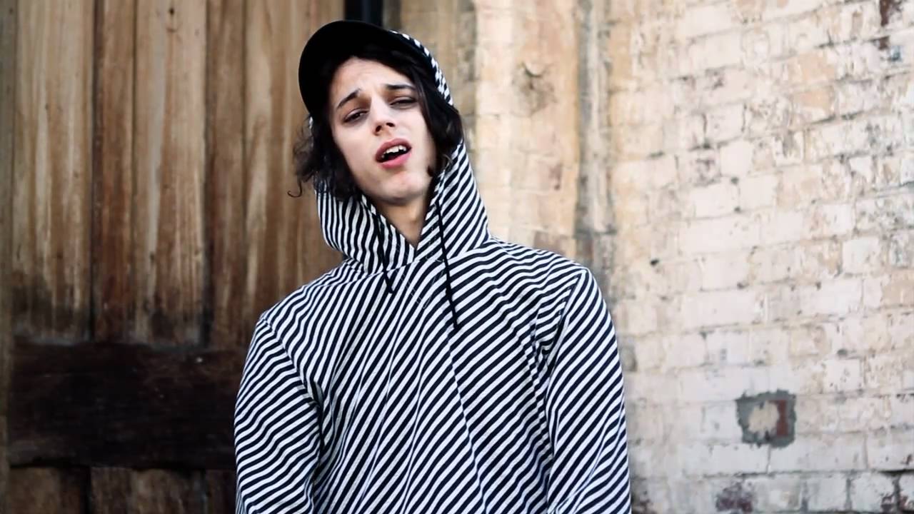 Cigarettes Plain Packaging Ad Spoof - YouTube