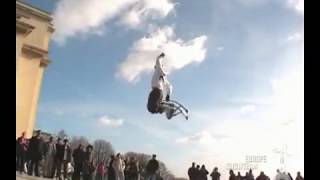 Poweriser show skaczące szczudła