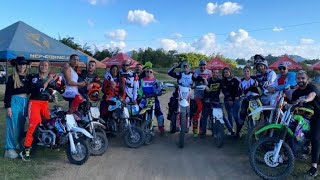 Dia de moto en Colombia para Karol G y Familia (2021)