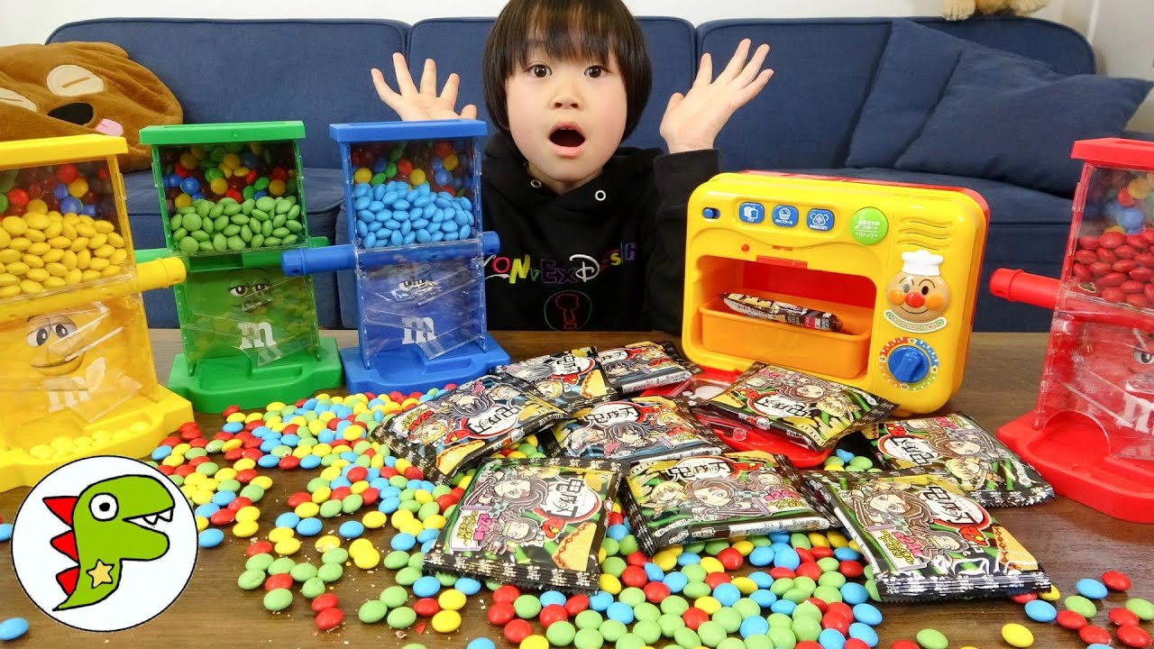 レオくんが電子レンジでお菓子を作ってみた！Part7 トイキッズ - YouTube