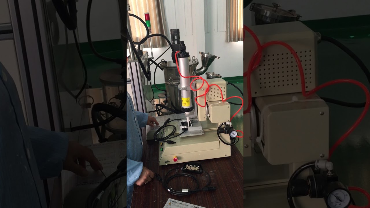 Junction box gluing machine for solar module