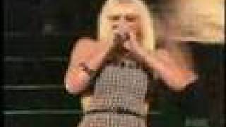 Gwen Stefani - Wind It Up Billboard Awards 2006