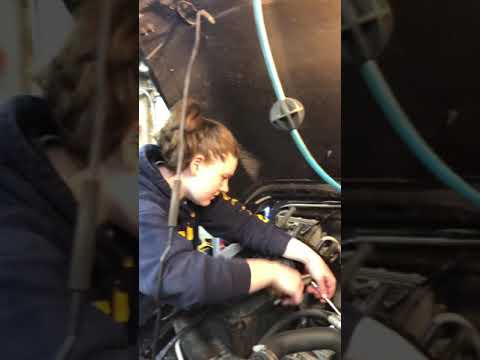 Quick video of Ally working on her Wrangler
