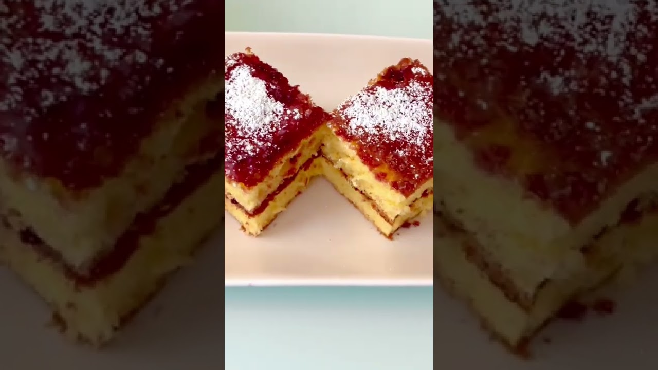 Sponge cake with jam