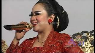 GUMANTUNG ROSO by LUSY BRAHMAN