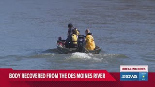 Death investigation underway after crews recover man's body from Des Moines River