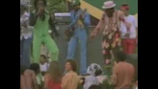 Clint Eastwood & General Saint - Stop That Train