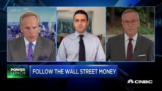 Wall Street's campaign cash: Following the money with 11 days until election day