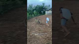 Download Lagu Sepeda jalan sendiri ada hantunya #shorts #minivlog #bocilwargads #maspreman MP3