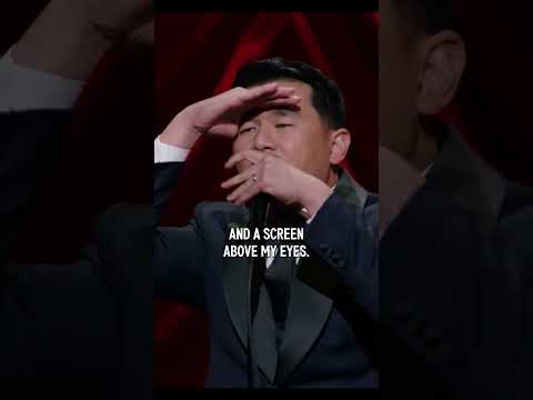 Give me all the screens | Ronny Chieng