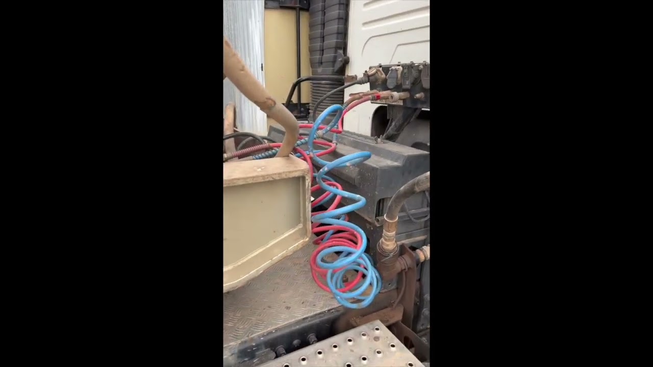 1998 O'PHEE AFM TRI AXLE A TRAILER TIPPER WITH STOCK CRATE:GRAIN BIN