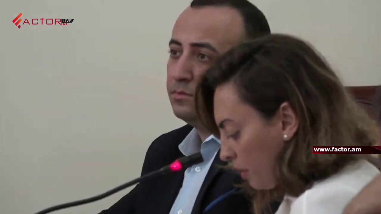 агентство спутник Պաշտոնյաները հայտարարագրելու են արտասահմանյան բանկերում բացվող հաշիվները. Ռուստամ Բադասյան