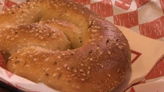 Harpoon IPA Pretzels | Beer Geeks - Ora TV