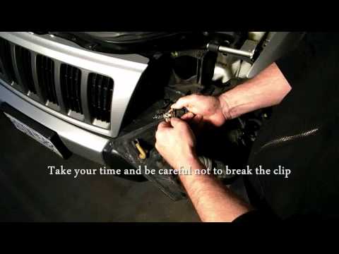 How To Change a Headlight/Turn Signal on a Jeep Grand Cherokee 99-04