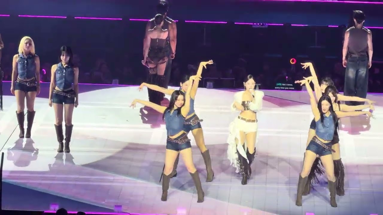 260118 Twice This Is For Oakland Day 2 Mars, I Got You, The Feels, Right Hand Girl Concert Fancam 4K