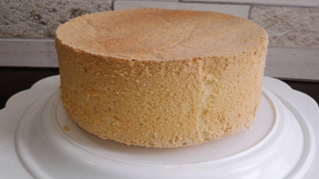 Классический бисквит форма 20 см. Классический высокий бисквит. Бисквит из 3 ингредиентов. Бисквит для торта.