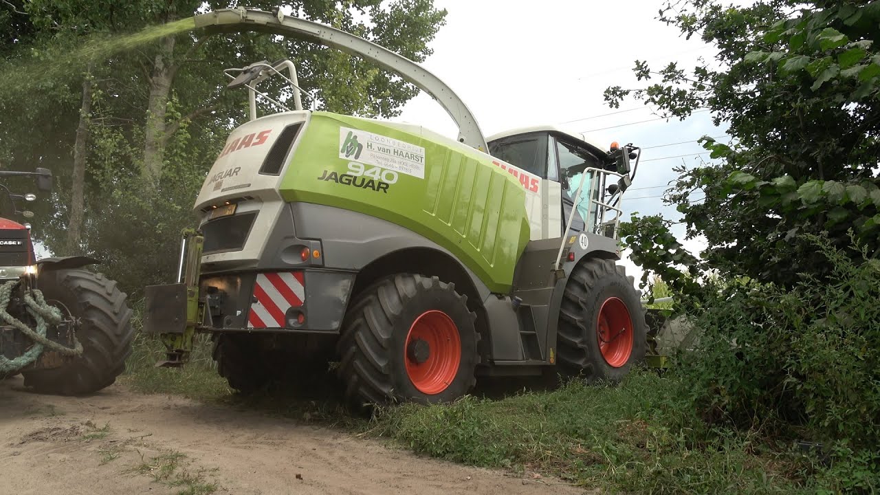 Mais hakselen door loonbedrijf H van Haarst met een Claas Jaguar 940 en Case IH Puma trekkers (2025)