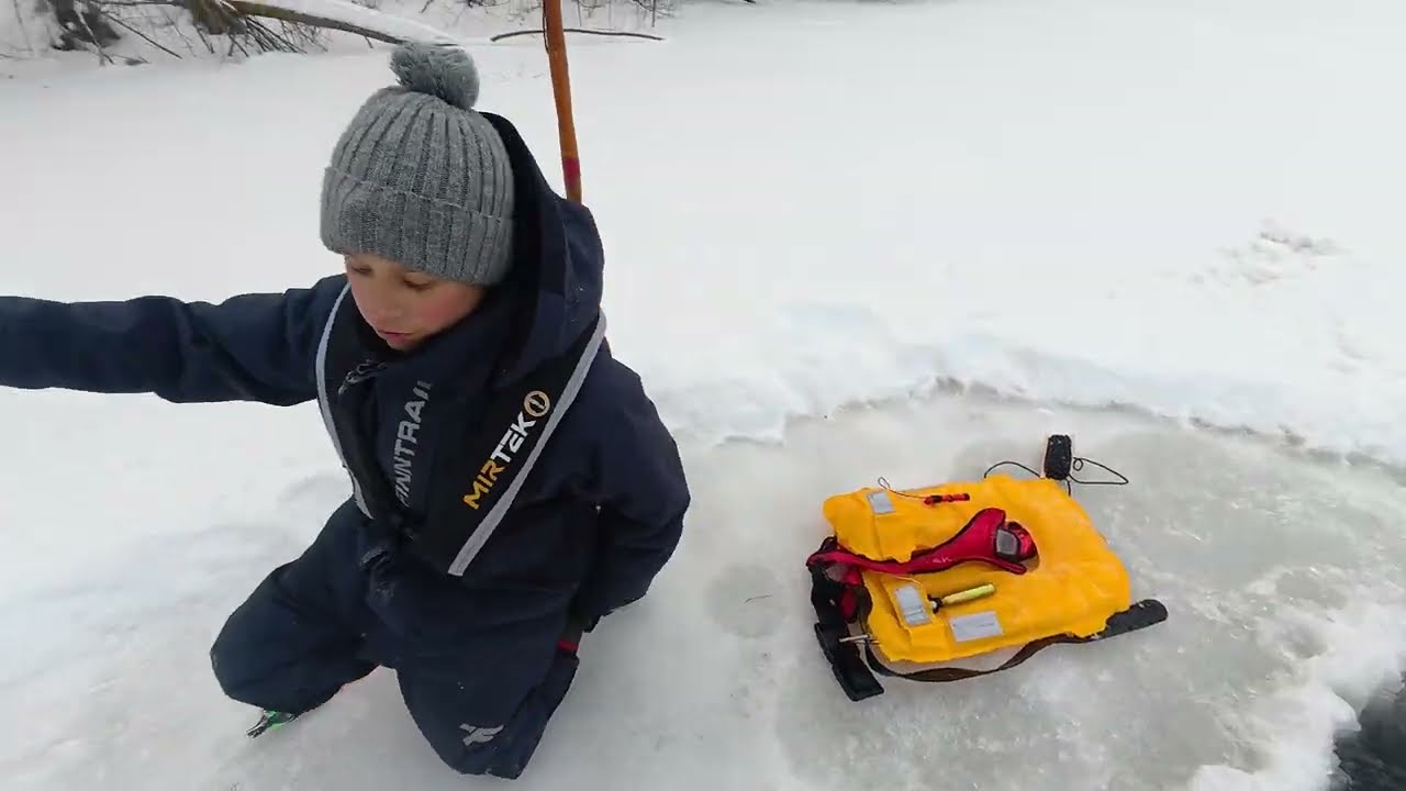 Спасет ли жилет зимой?