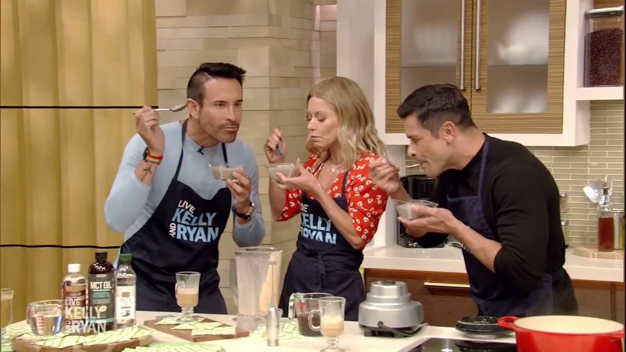 Jorge Cruise's Vanilla Chia Seed Pudding and Cinnamon Spice Coffee