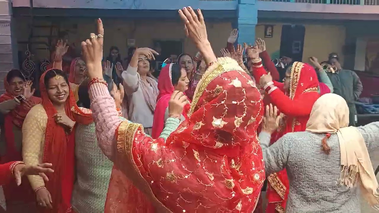 भागवत कथा के पहले दिन आनंद में झूम उठें सभी | आप भी आनंद लें | राधे राधे 🙏