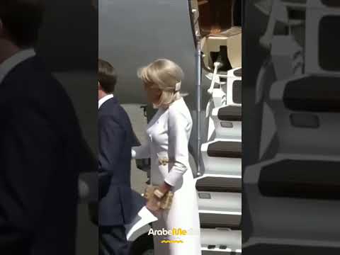 بريجيت تثير الجدل مجددا بعد صفعة الطائرة مالسبب وراء تجاهلها يد زوجها