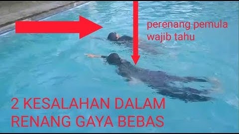 Kesalahan yang terjadi ketiga melakukan teknik dasar kaki gaya bebas dalam berenang adalah