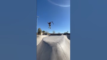 mind blowing scooter trick! #crazy #trending #scooter #subscribe #shortvideo #viral