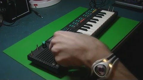 Circuit Bent Yamaha PSS-30 by freeform delusion