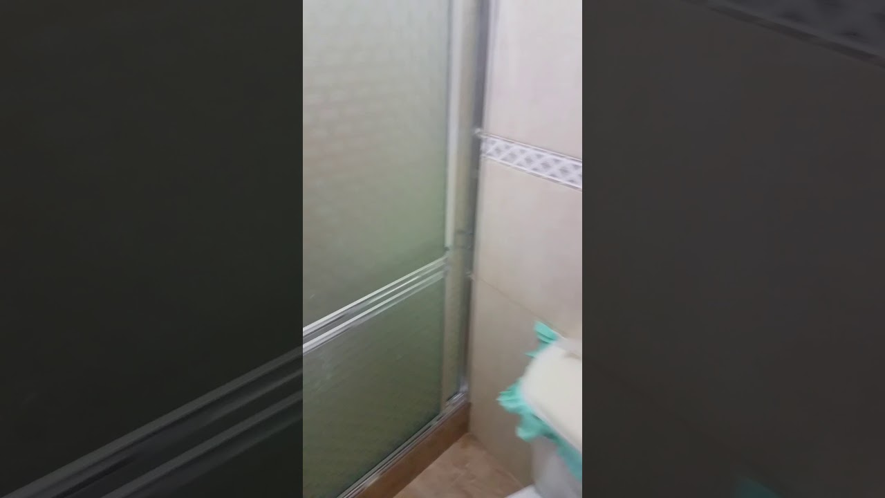 LEGACY-PUERTAS VENTANAS Y MAS CORTINAS PARA BAÑOS - YouTube