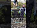 Diese Oma hat ihren Pool seit 15 Jahren nicht gereinigt
