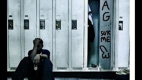 Student gets mugged after school (HD)