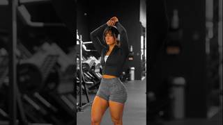 Jessica Bickling Awesome Glutes