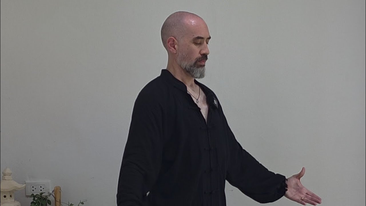 המעגל המקרקע - תרגול צ'י-קונג לויסות הגוף והנפש 