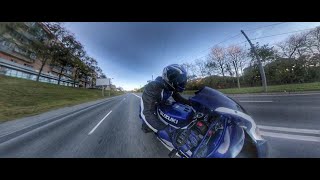 Езда по городу на мотоцикле Suzuki GSX-R 1000 k1