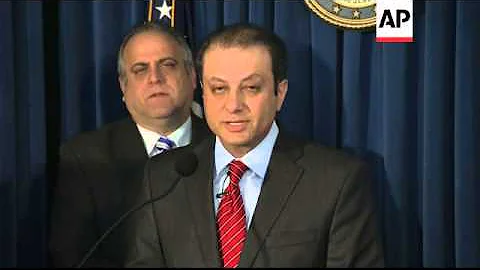 +4:3 JPMorgan to pay over Madoff fraud, ex-UBS banker in court