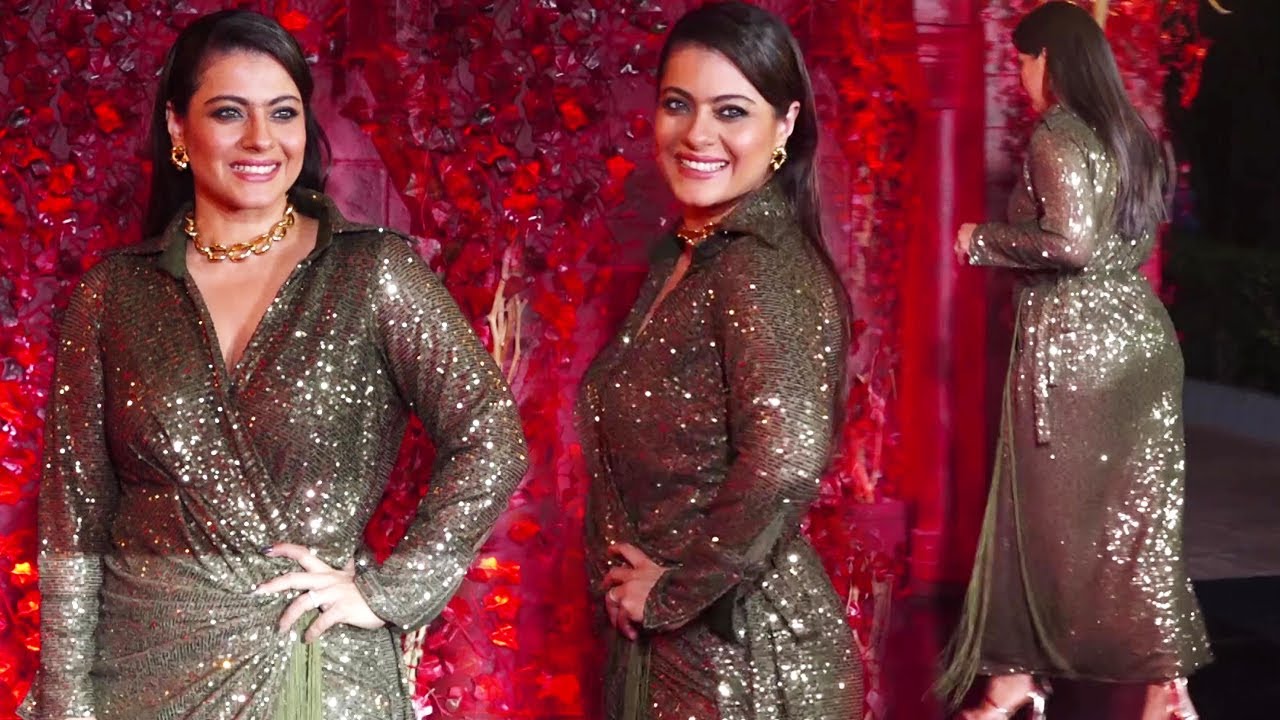 Kajol Looks In Shimmery Green Dress Arrive At Karan Johar's Birthday Party Kajol Looks In Shimmery Green Dress Arrive At Karan Johar's Birthday Party