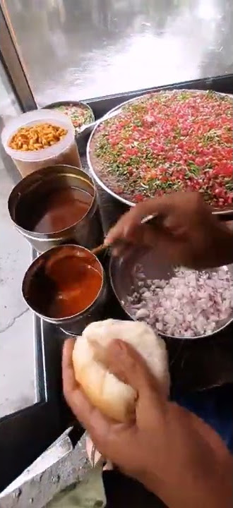 Mumbai's Fastest Dabeli Maker Raju Kutchi Dabeli Maker | Indian Street Food