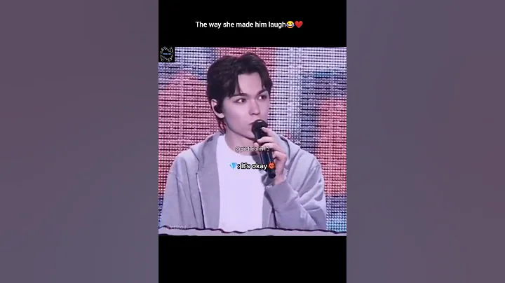 she is so real for this🤭😍#seventeen #vernon #carats