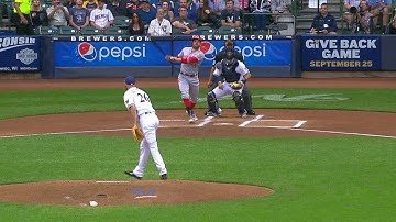 CIN@MIL: Votto crushes a two-run home run to center