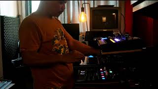 Synth Sketch: Pause Haiyena 🎹 - Live electronic dawless performance