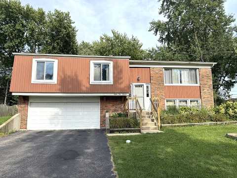 8113 Norwood Court, Woodridge, IL home video tour
